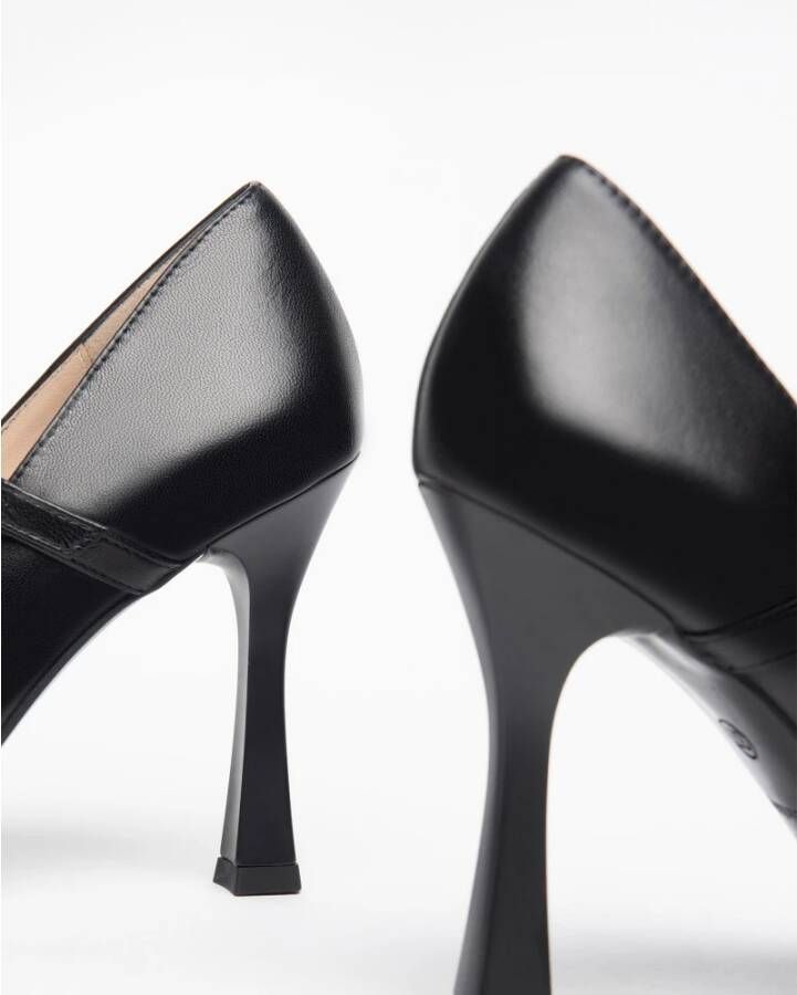 Nerogiardini Zwarte Leren Gesp Pumps Black Dames