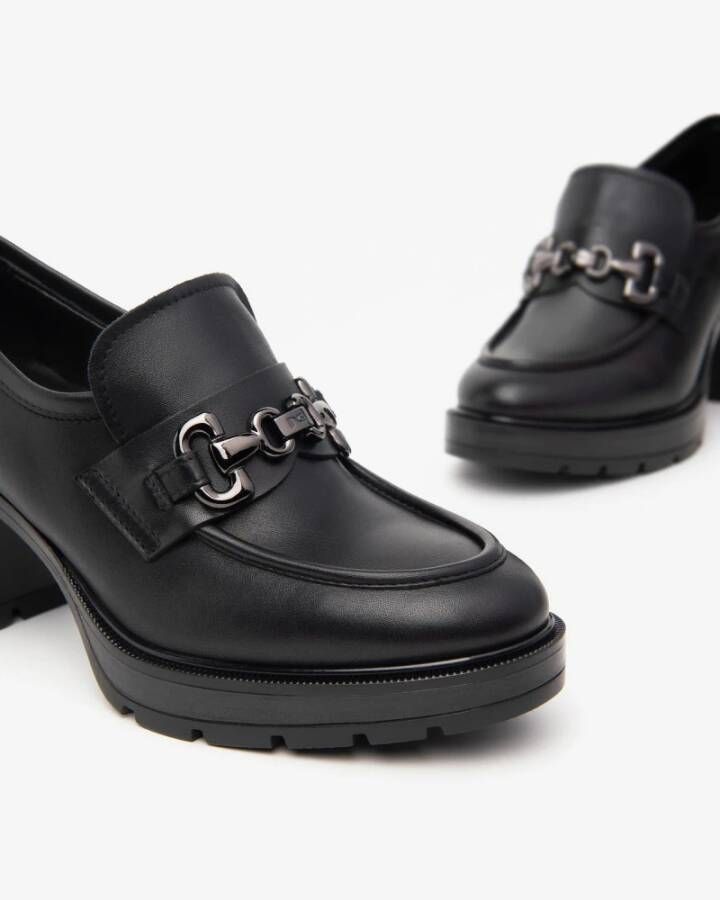 Nerogiardini Zwarte leren loafers met metalen klem Black Dames