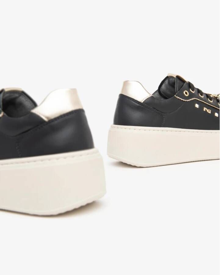 Nerogiardini Zwarte Sneakers Plat Black Dames