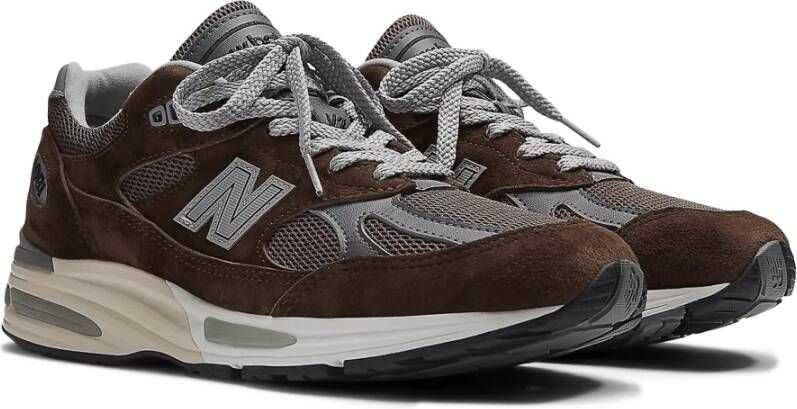 New Balance Bruine Sneakers 991v2 Pinecone Brown Smoked Pearl Brown Heren