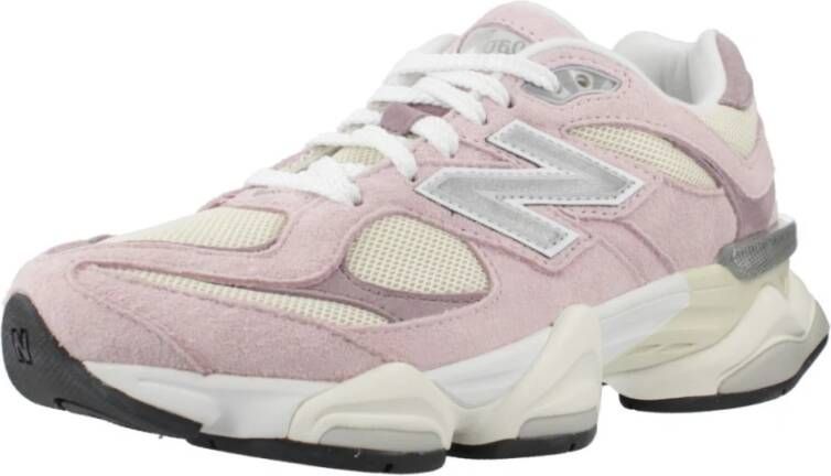 New Balance Casual Sneakers in Zwart en Wit Pink Dames