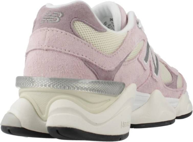 New Balance Casual Sneakers in Zwart en Wit Pink Dames