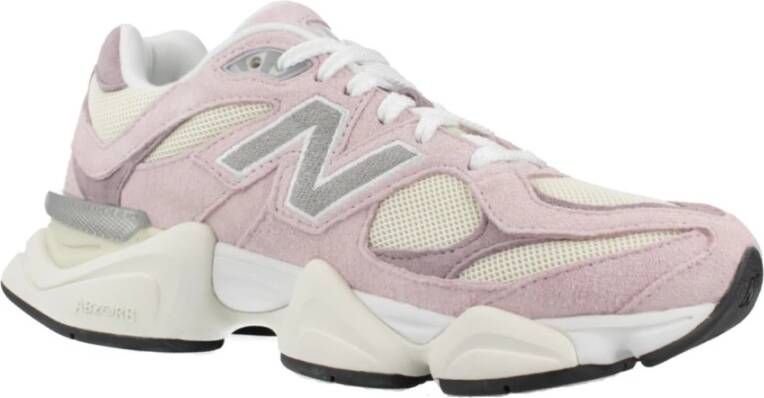 New Balance Casual Sneakers in Zwart en Wit Pink Dames