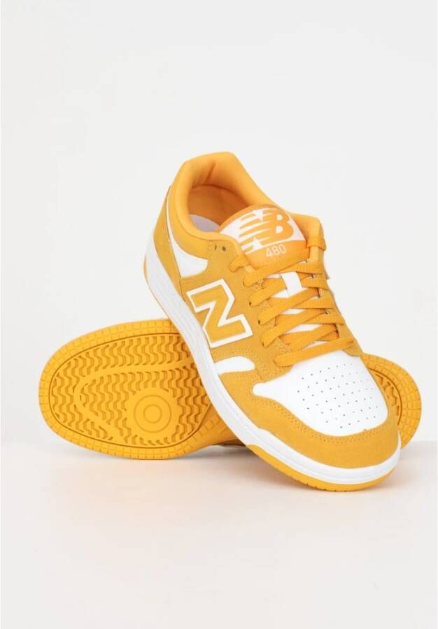 New Balance Gouden platte sneakers ge nspireerd door basketbal