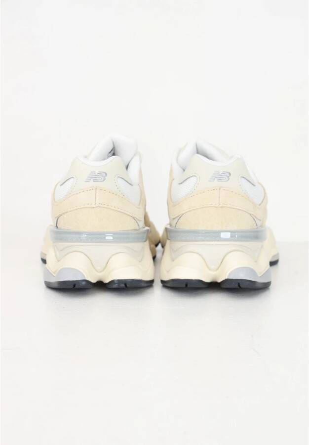 New Balance Innovatieve Ivory 9060 Sneakers Beige Unisex