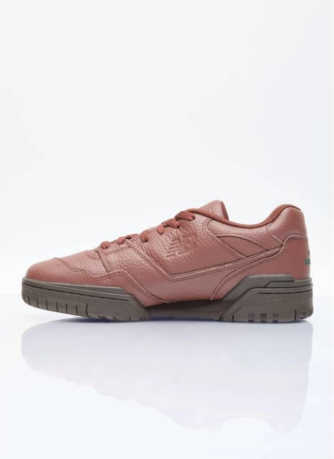 New Balance Leren Sneakers met Ingedrukt en Geborduurd Logo Brown Heren