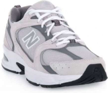 New Balance Retro-geïnspireerde hardloopschoenen met modern comfort Gray Dames