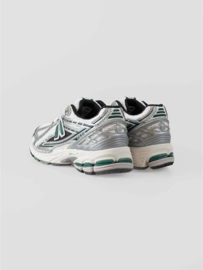 New Balance Retrostijl Hardloopschoenen met Moderne Technologie Gray Dames