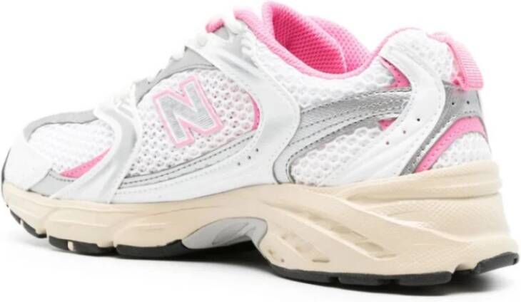 New Balance Roze Vintage Sneakers Logo Rubberen Zool White Dames