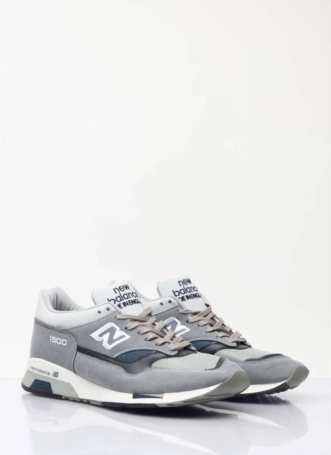 New Balance Sneakers met Mesh Panelen en Logo Borduursel Gray Heren