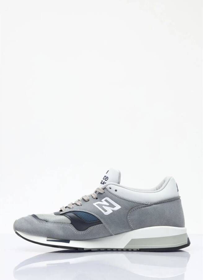 New Balance Sneakers met Mesh Panelen en Logo Borduursel Gray Heren