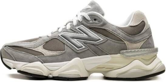 New Balance Stijlvolle Sneakers voor Actieve Levensstijl Beige Heren