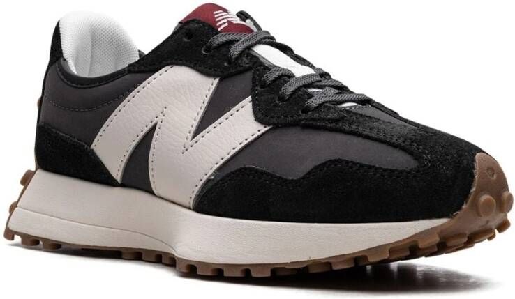 New Balance Stijlvolle Sneakers voor Actieve Levensstijl Black Dames