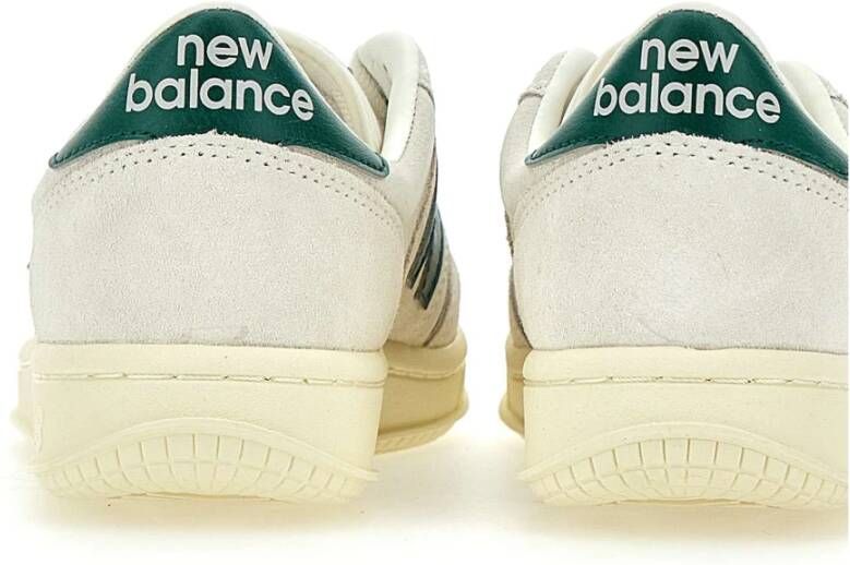 New Balance Stijlvolle Sneakers voor Actieve Levensstijl White Heren