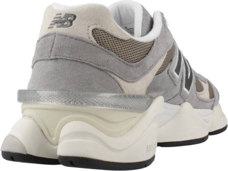 New Balance Stijlvolle Sneakers voor Mannen en Vrouwen Gray Heren