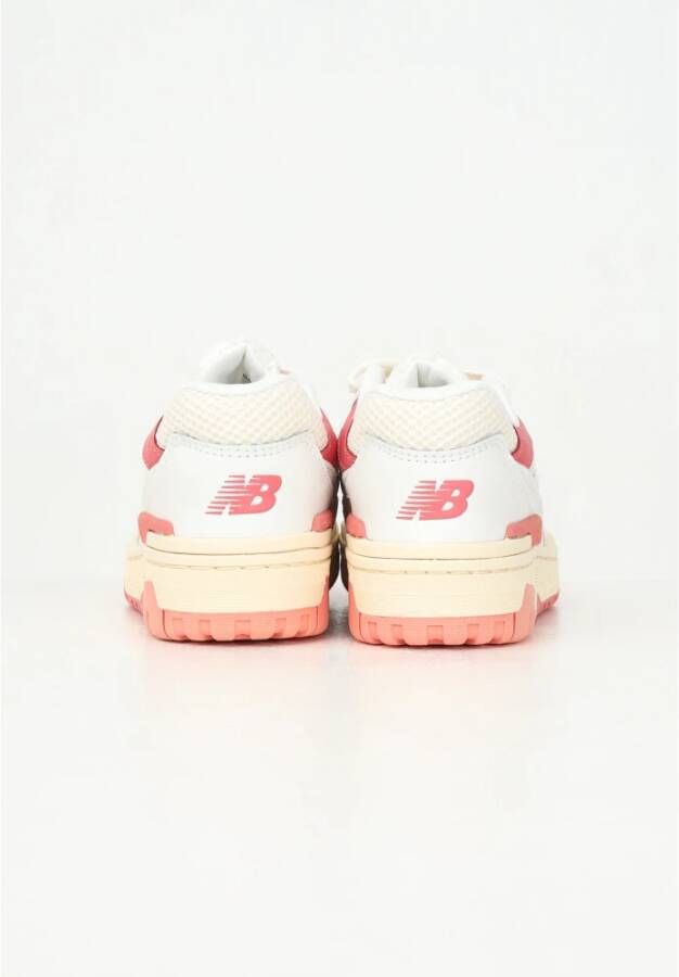 New Balance Witte en roze damessneakers jaren 90 stijl Multicolor Dames