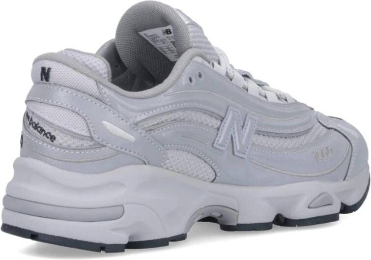 New Balance Zilveren Sneakers voor Stijlvolle Voeten White Unisex