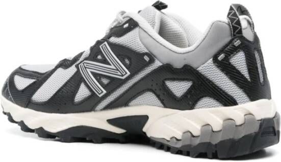 New Balance Zwarte Panel Sneakers Vetersluiting Ontwerp Multicolor Dames