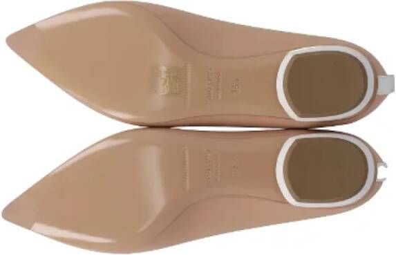 Nicholas Kirkwood Leather flats Beige Dames