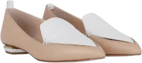 Nicholas Kirkwood Leather flats Beige Dames