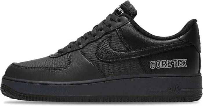 Nike "Gtx Air Force 1 Sneakers" Zwart Dames