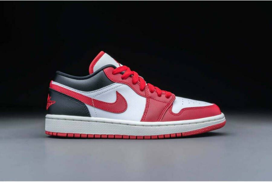 Nike Air Jordan 1 Lage omgekeerde zwarte teen Rood Dames