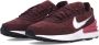 Nike Burgundy Crush Sneaker met Wafelzool Red Dames - Thumbnail 3