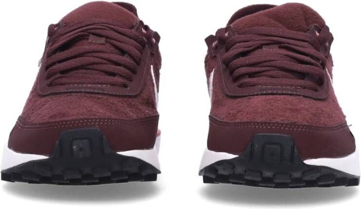 Nike Burgundy Crush Sneaker met Wafelzool Red Dames