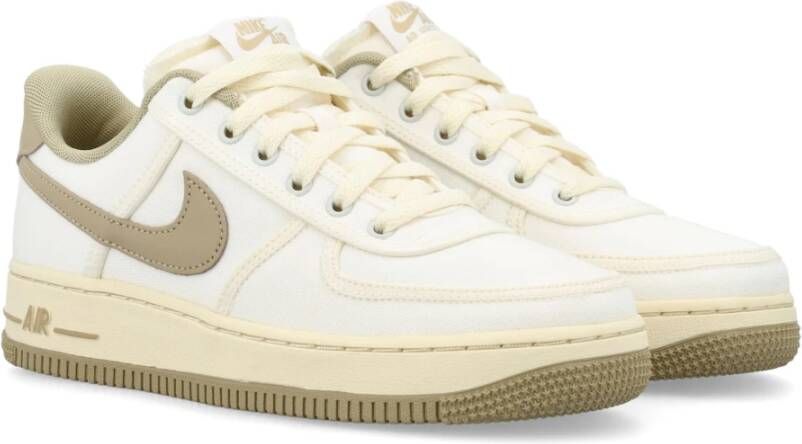 Nike Klassieke Air Force 1 '07 Sneakers Beige Dames