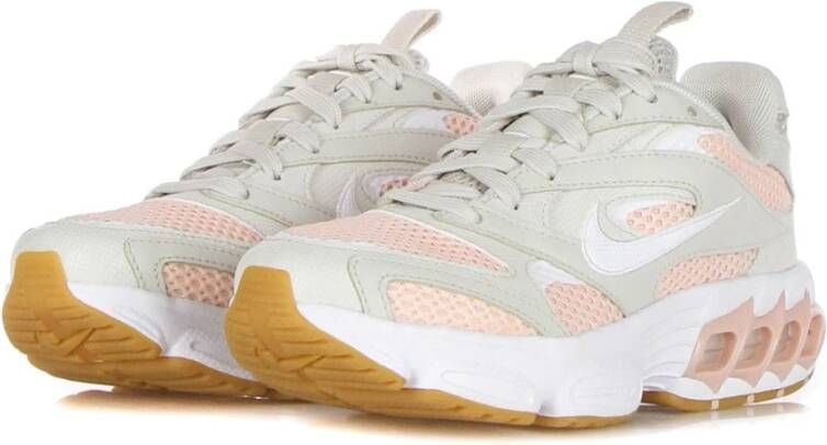 Nike Lichte damesschoen met lage pasvorm in Bone Wit Bleek Koraal Roze White Dames