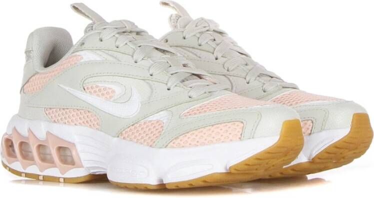 Nike Lichte damesschoen met lage pasvorm in Bone Wit Bleek Koraal Roze White Dames