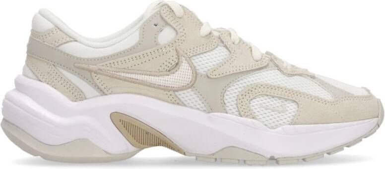 Nike Mesh Veterschoen met Leer en Suède Beige Dames