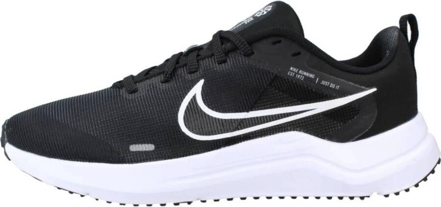 Nike Stijlvolle damessneakers voor actieve levensstijl Black Dames