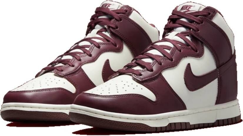 Nike Hoge Dunk Sneakers Stijlvol en Comfortabel Rood Unisex