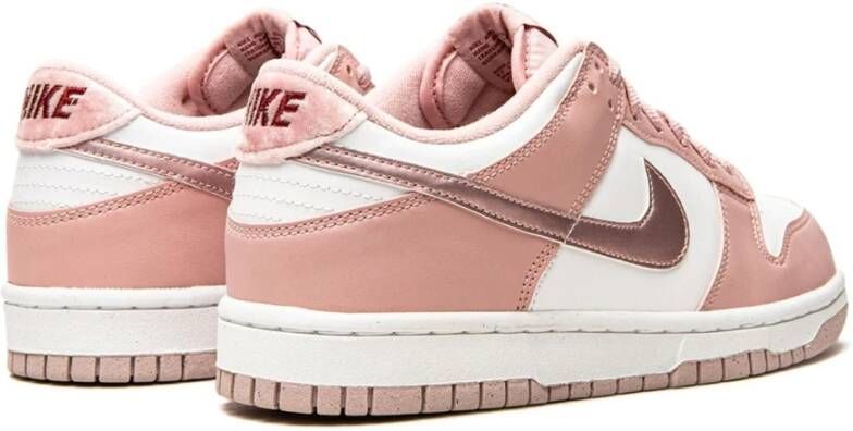 Nike Pink Velvet Dunk Low Roze Dames