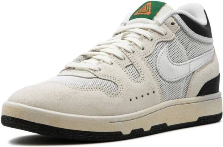 Nike Sneakers Summit White Pine Green Stijlvol Model Beige Dames