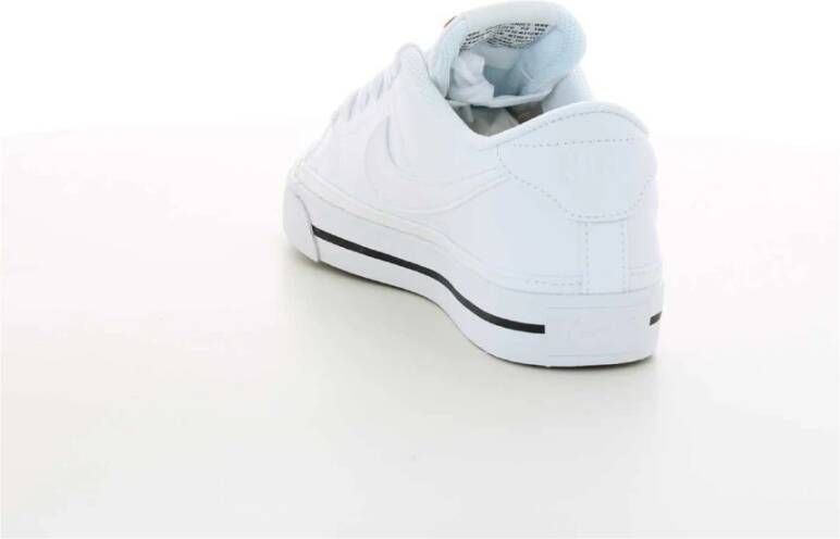 Nike "Legacy Court Sneakers" Wit Dames