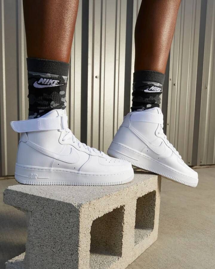 Nike Triple White Hi-Top Sneakers Wit Unisex