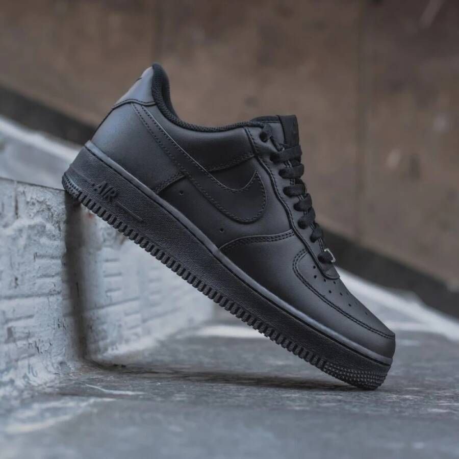 Nike Triple Black Air Force 1 Sneakers Zwart Unisex