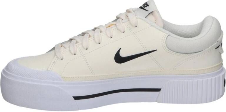 Nike Stijlvolle sportschoenen voor jongeren Beige Dames