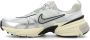 Nike Wmns V2k Run Shoes Trendy Sneakers Dames white white metallic silver maat: 36.5 beschikbare maaten:36.5 37.5 38.5 39 40.5 41 - Thumbnail 5