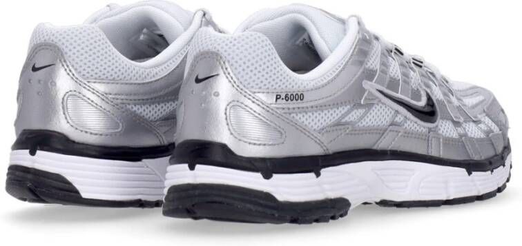 Nike Witte Lage Schoen met Metalen Accenten Gray Dames