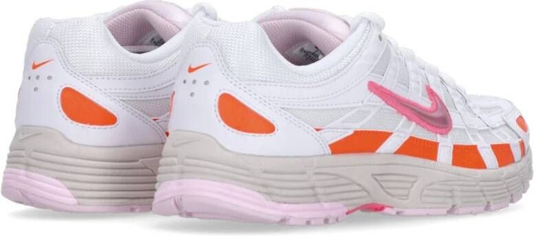 Nike Witte lage schoen met roze accenten White Dames