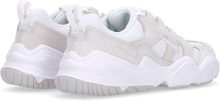 Nike Witte lage sneaker met Swoosh-logo White Dames