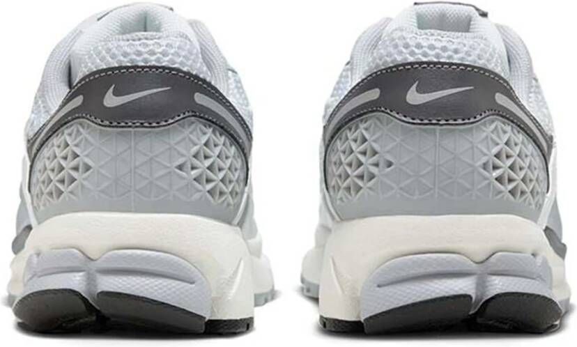 Nike Zoom Vomero 5 Sneakers Gray Dames