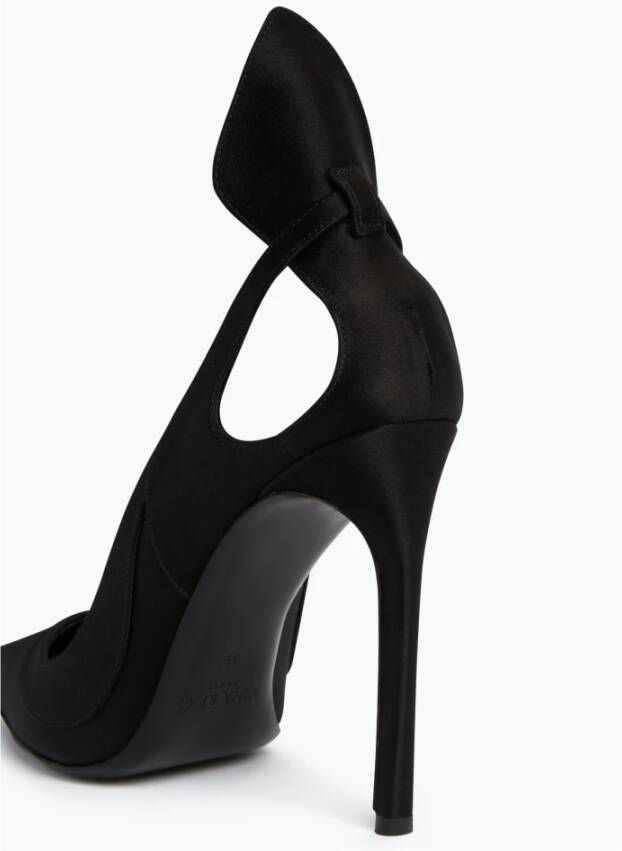 Nina Ricci Satijnen Pumps MET Strik Black Dames