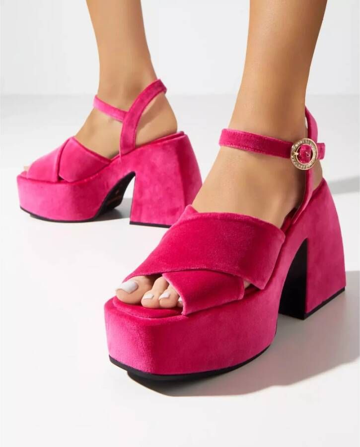 Nodaleto Roze Plateau Sandalen met Decoratieve Gesp Pink Dames