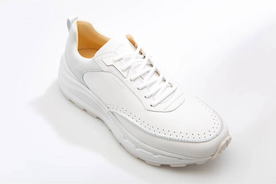 Nubikk Klassieke Leren Sneaker met Intrigerende Details White Heren