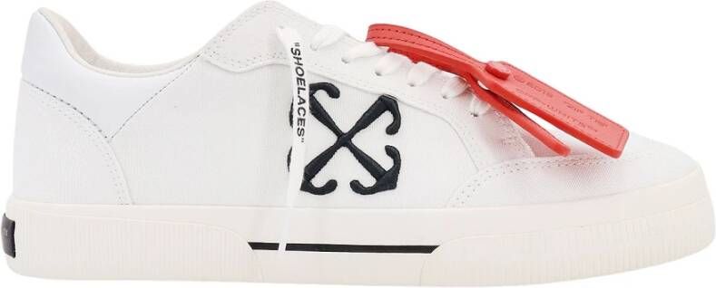 Off White Canvas Vulcanized Sneakers met Arrow Logo White Heren