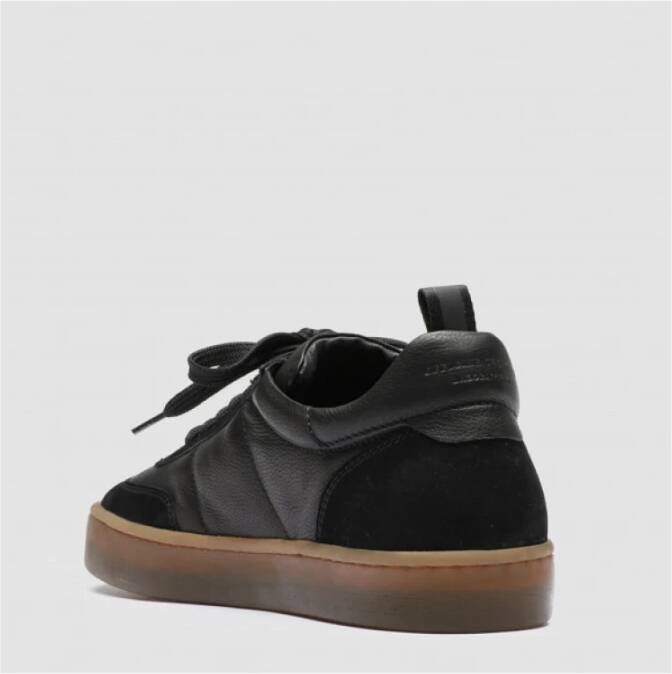 Officine Creative Zwarte leren sneaker met suède panelen Black Heren